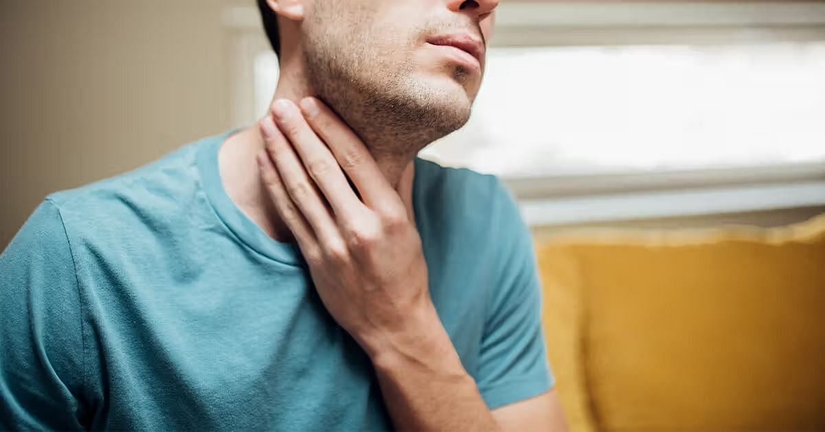Itchy throat remedies to alleviate discomfort (Image via Getty Images)